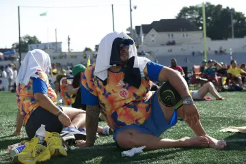 El público del festival: familias, amigos y camisetas de la selección